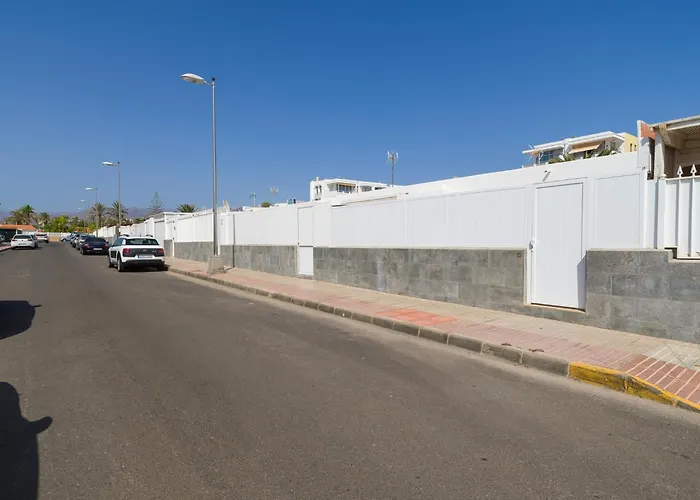 In Maspalomas Near Golf & *
